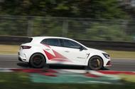 Renault Mégane RS Trophy-R cornering - side