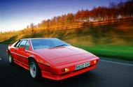 Lotus Esprit - tracking front