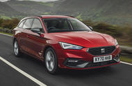 Seat Leon Estate 2020 front quarter tracking