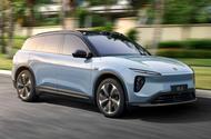 Nio EL6 front three quarter tracking