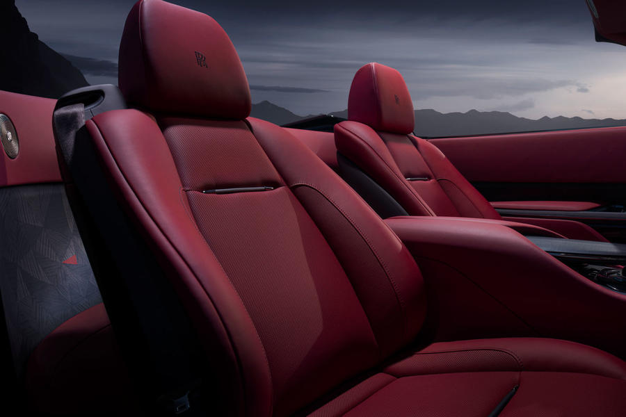 Rolls-Royce Drop Tail La Rose Noir seats