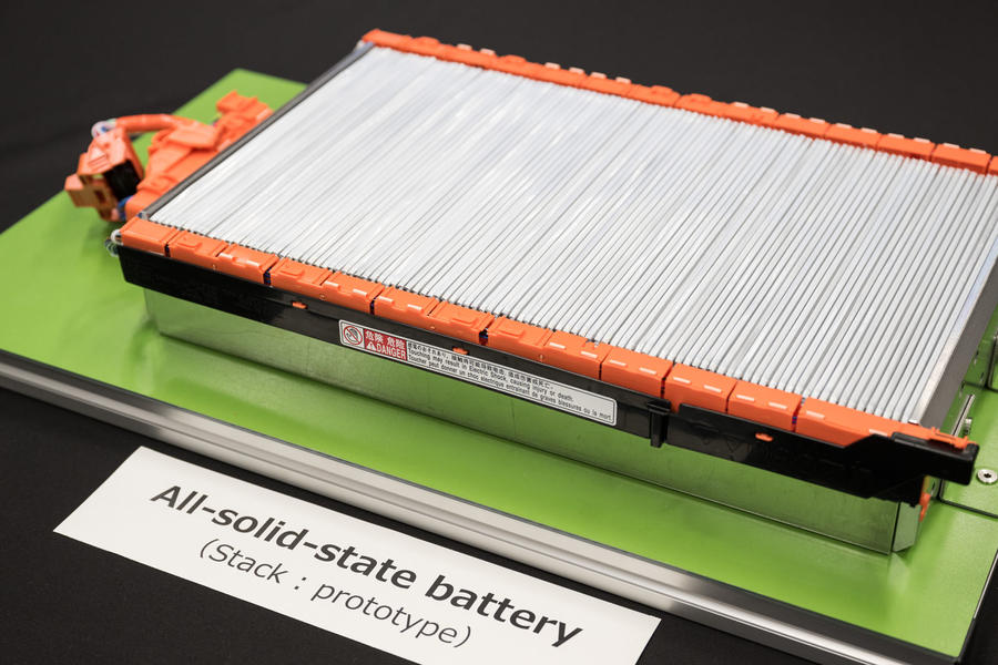 Solid state battery