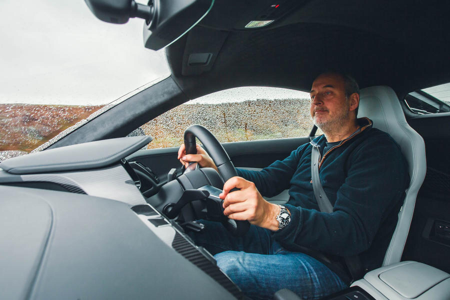 Andrew Frankel driving Audi R8 V10 Performance RWD Edition