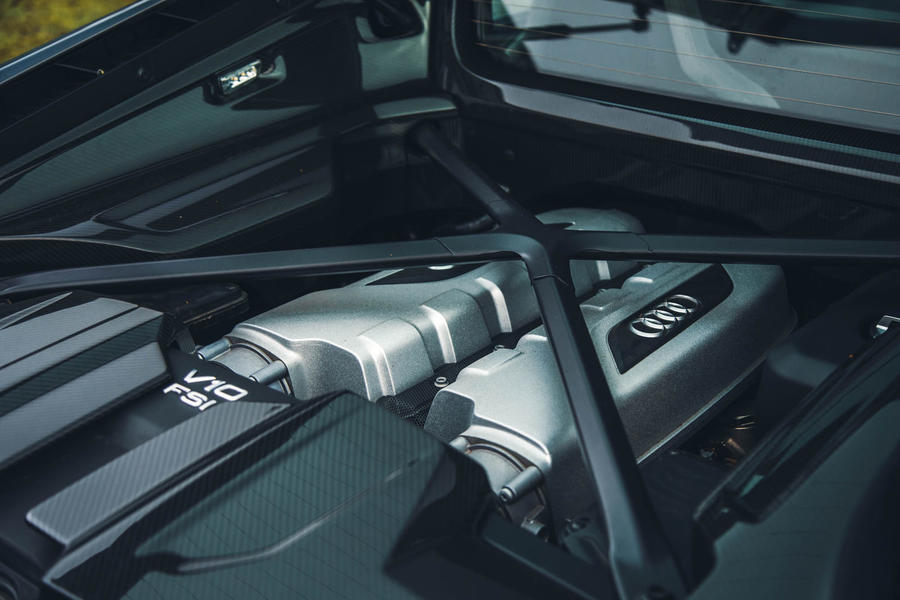 Audi R8 V10 Performance RWD Edition engine bay