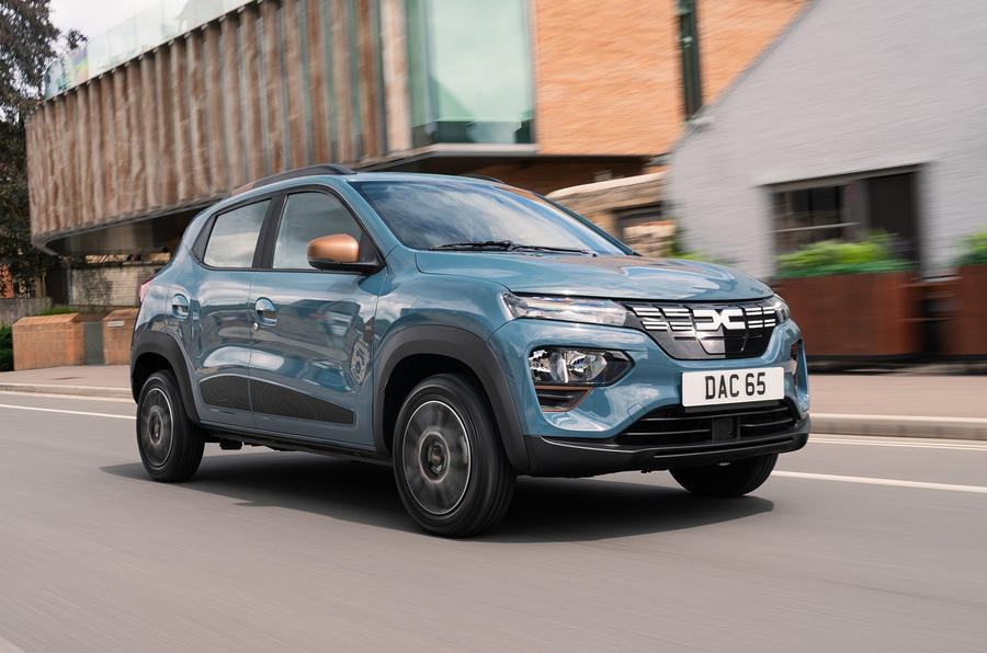 Dacia Spring front quarter tracking