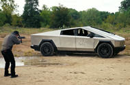 Tesla Cybertruck bulletproof