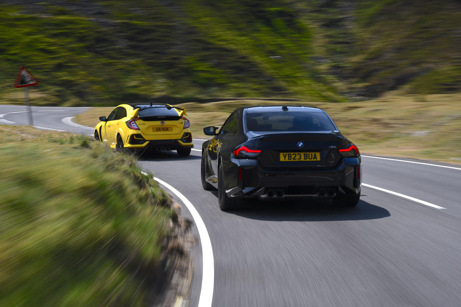 BMW M2 following Honda Civic Type R