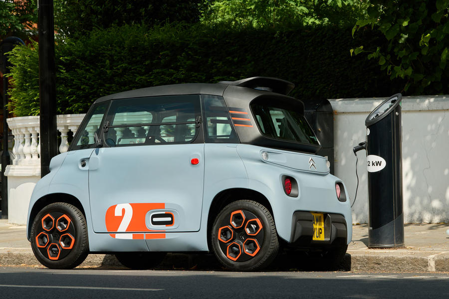 Citroen Ami kerbside charging