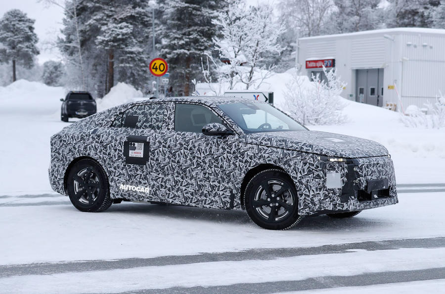 DS electric flagship spy shot – side