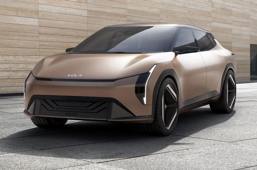 Kia EV4 concept – front