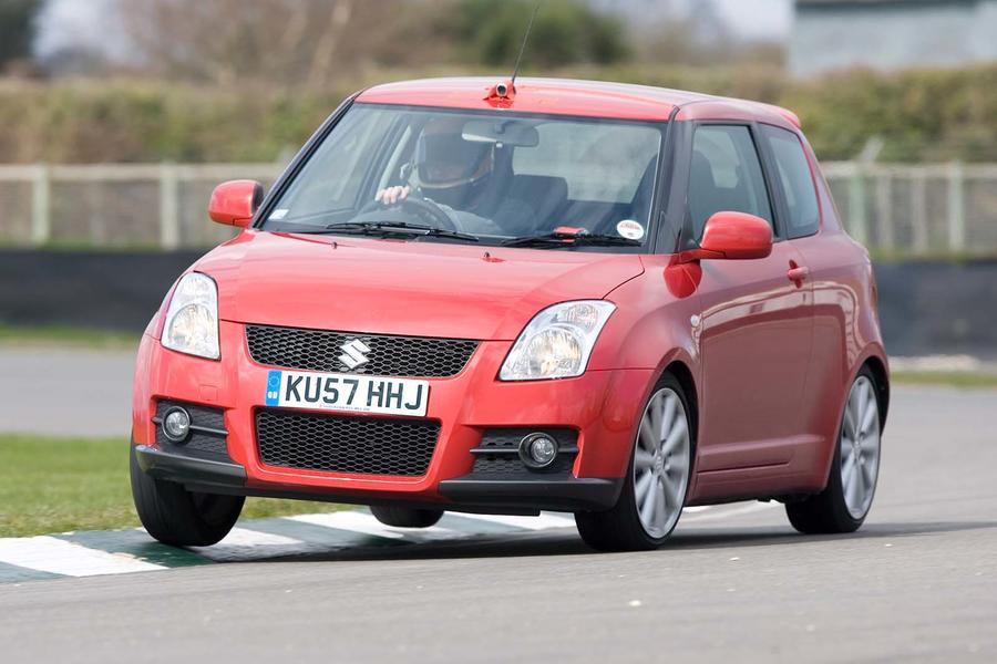 Suzuki Swift Sport front quarter cornering