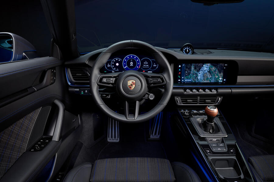 Porsche 911 T convertible interior